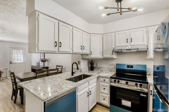 1811 S Quebec Way 136, Denver, CO 80231