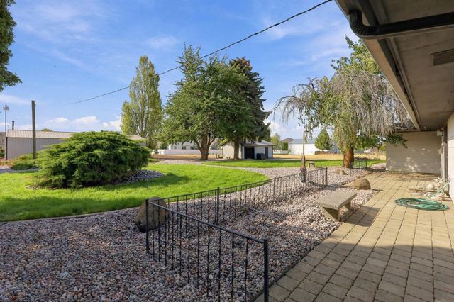 9811 N Edna St, Spokane, WA 99208