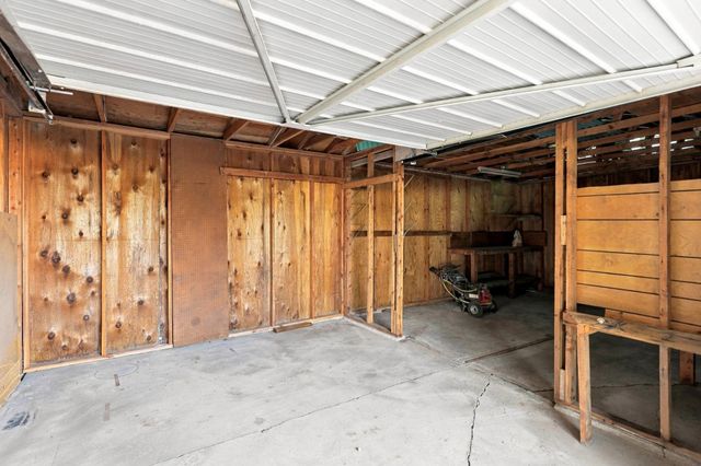 9811 N Edna St, Spokane, WA 99208