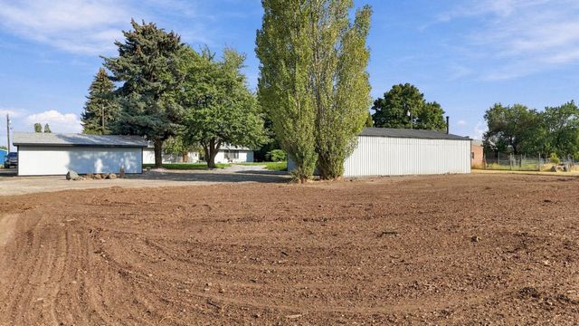 9811 N Edna St, Spokane, WA 99208