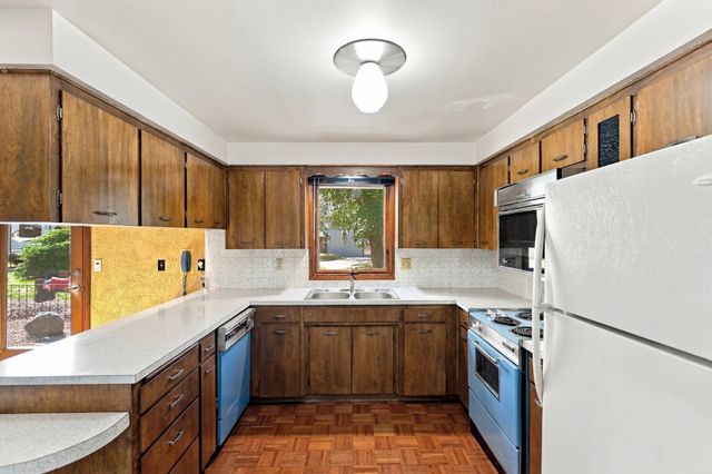 9811 N Edna St, Spokane, WA 99208