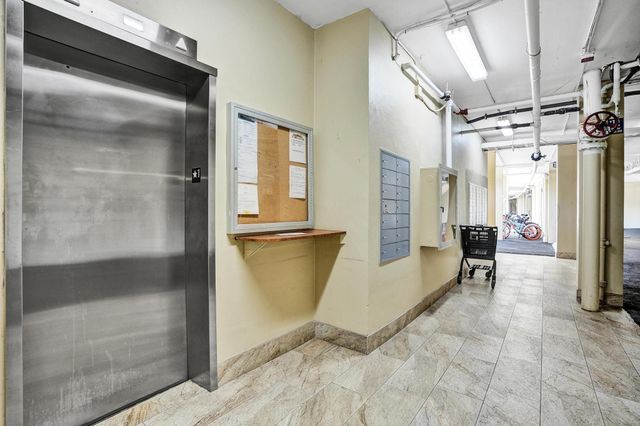 132 Lakeshore Dr 317, North Palm Beach, FL 33408