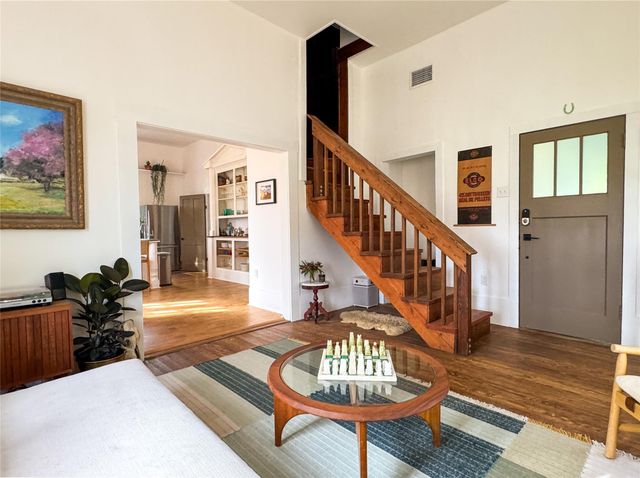 200 E Brenham ST, Elgin, TX 78621