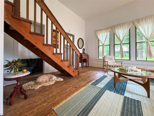 200 E Brenham ST, Elgin, TX 78621