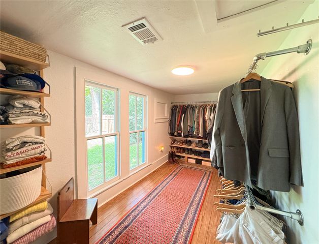 200 E Brenham ST, Elgin, TX 78621