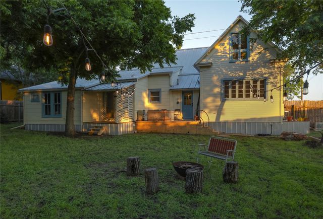 200 E Brenham ST, Elgin, TX 78621
