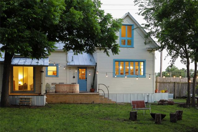 200 E Brenham ST, Elgin, TX 78621