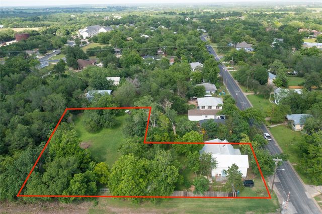 200 E Brenham ST, Elgin, TX 78621