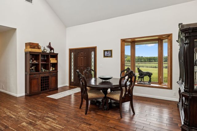 4376 Trousdale Ln, Columbia, TN 38401