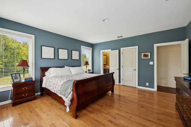 4376 Trousdale Ln, Columbia, TN 38401