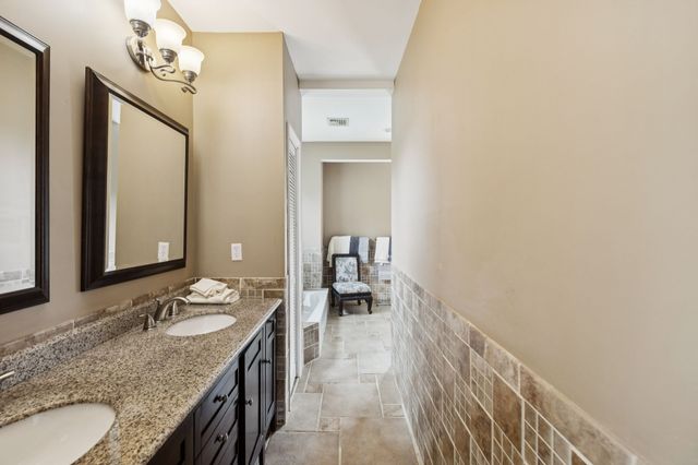 4376 Trousdale Ln, Columbia, TN 38401