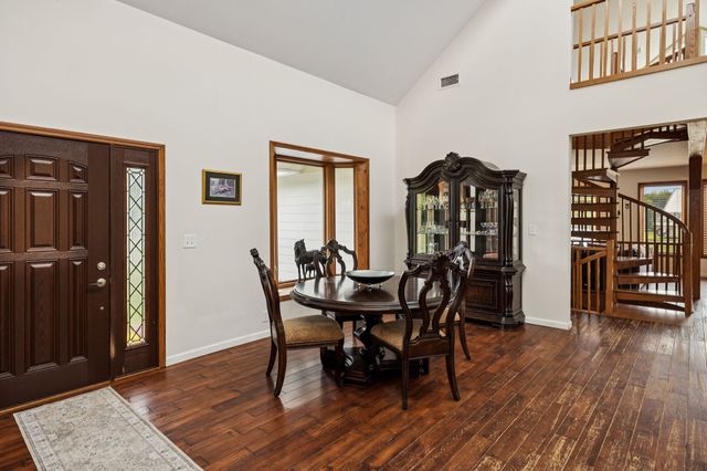 4376 Trousdale Ln, Columbia, TN 38401