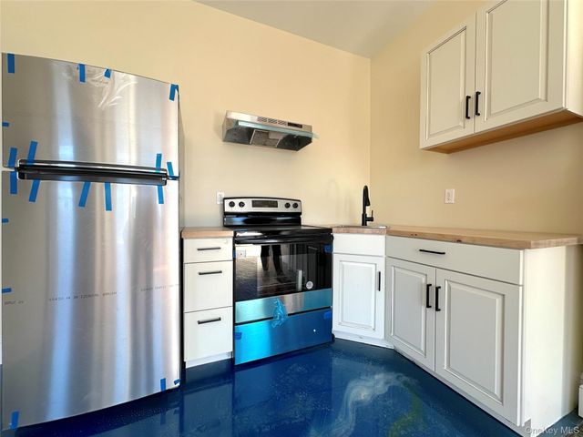 31 Dubois Street, Newburgh, NY 12550