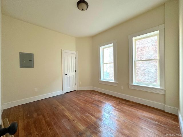 31 Dubois Street, Newburgh, NY 12550