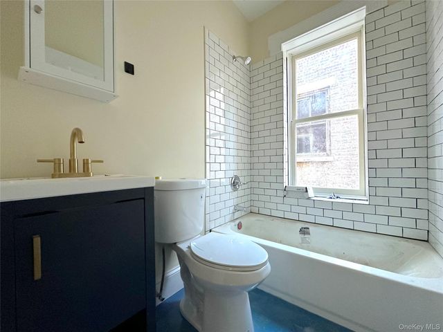 31 Dubois Street, Newburgh, NY 12550