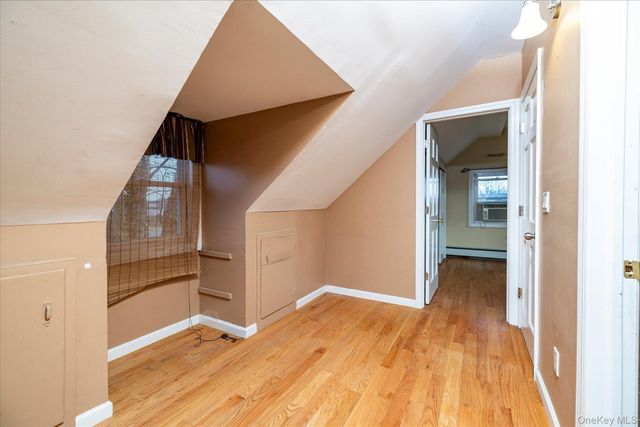 1558 9th Street Upper, West Babylon, NY 11704