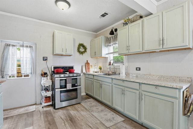 106 May Avenue, Cleburne, TX 76031