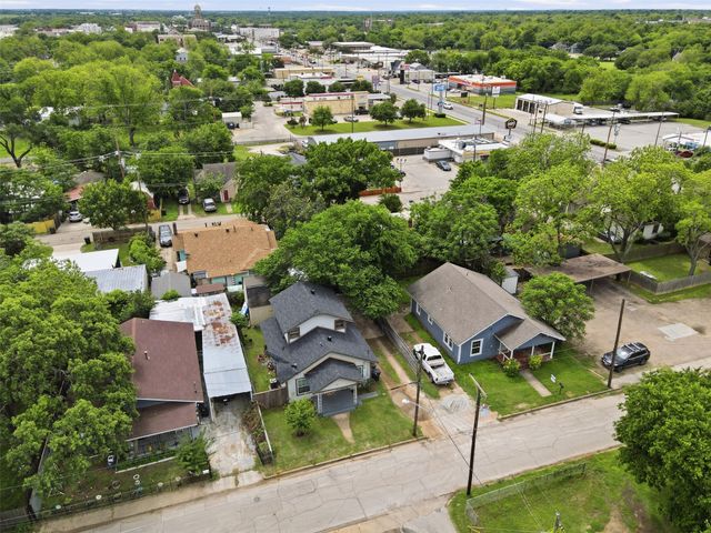 106 May Avenue, Cleburne, TX 76031