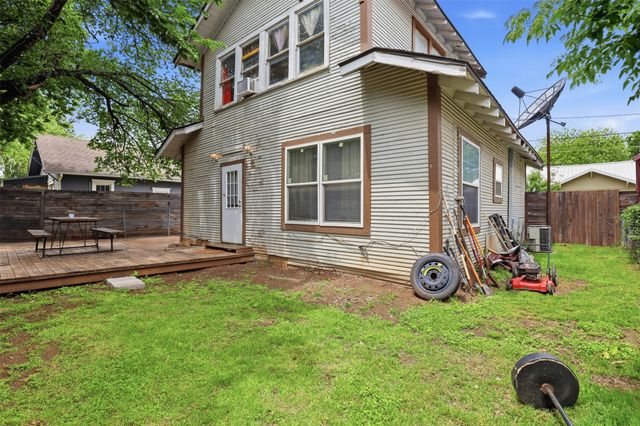 106 May Avenue, Cleburne, TX 76031