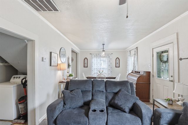 106 May Avenue, Cleburne, TX 76031