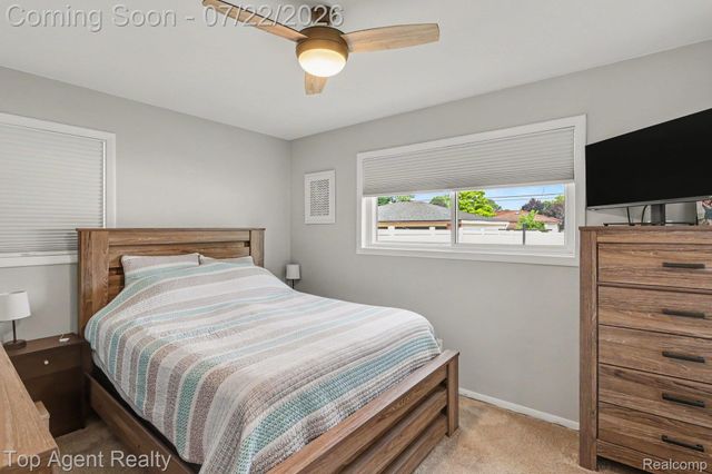 8835 Birkhill Drive, Sterling Heights, MI 48314
