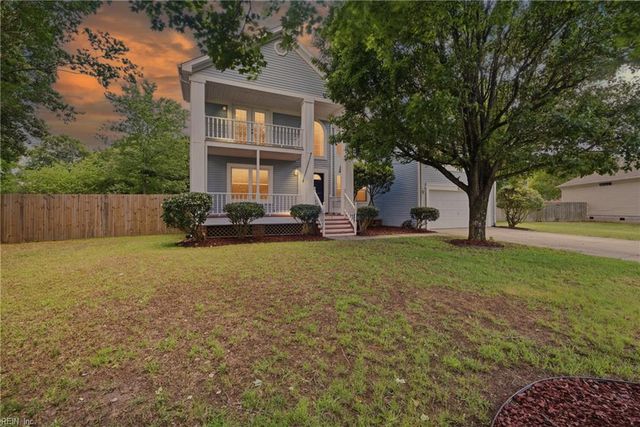 705 Hilltop CT, Chesapeake, VA 23322