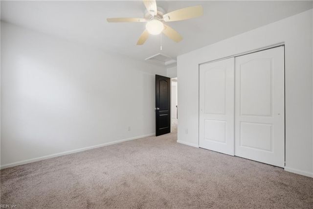 705 Hilltop CT, Chesapeake, VA 23322