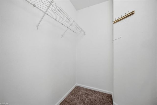705 Hilltop CT, Chesapeake, VA 23322