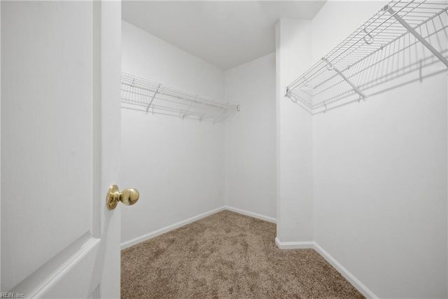 705 Hilltop CT, Chesapeake, VA 23322
