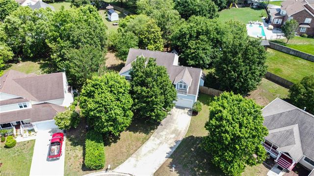 705 Hilltop CT, Chesapeake, VA 23322