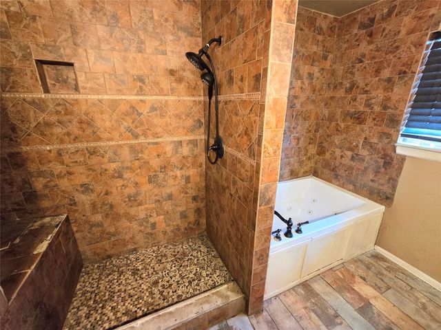 800 N Hamlett Street, Athens, TX 75751