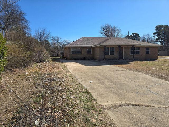 800 N Hamlett Street, Athens, TX 75751