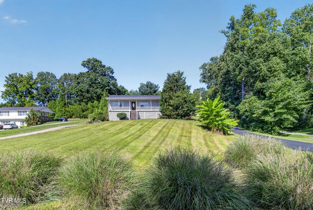 2060 Buckingham Road, Greeneville, TN 37745