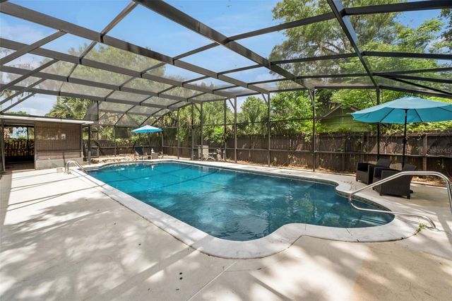 1537 S SPRING GARDEN AVENUE, Deland, FL 32720