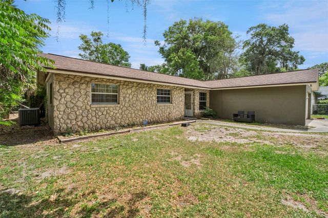 1537 S SPRING GARDEN AVENUE, Deland, FL 32720