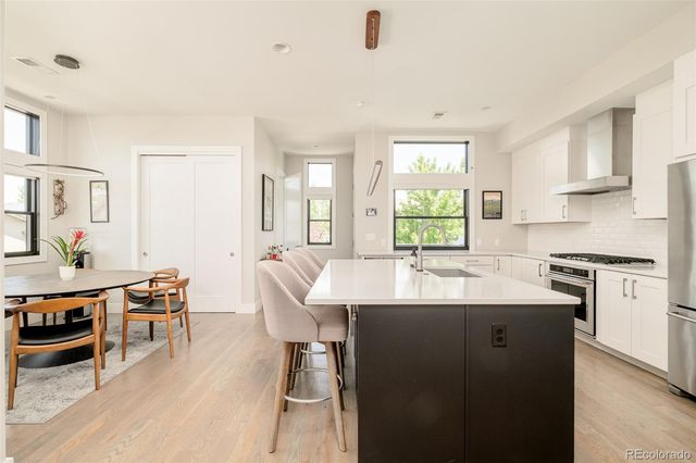6809 E Lowry Boulevard, Denver, CO 80230