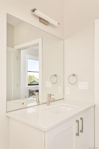 6809 E Lowry Boulevard, Denver, CO 80230