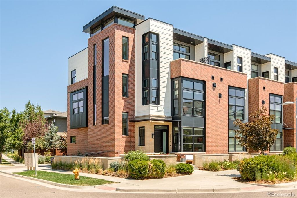 6809 E Lowry Boulevard, Denver, CO 80230