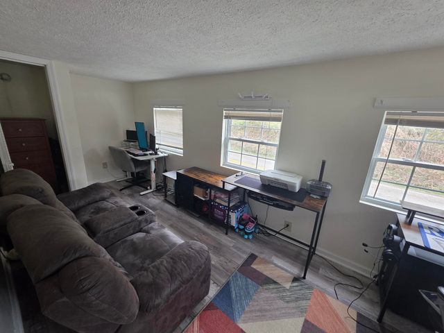 3742 Greenview Road, South Charleston, WV 25309