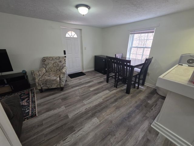 3742 Greenview Road, South Charleston, WV 25309