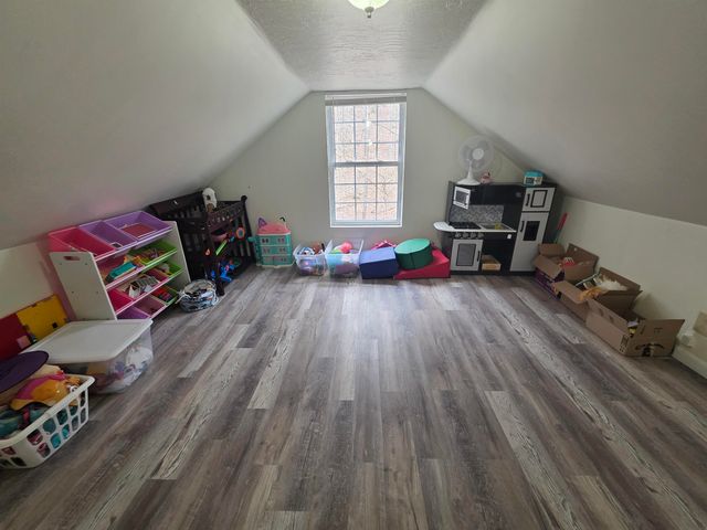 3742 Greenview Road, South Charleston, WV 25309