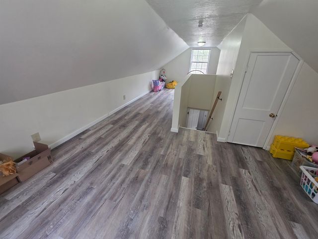 3742 Greenview Road, South Charleston, WV 25309