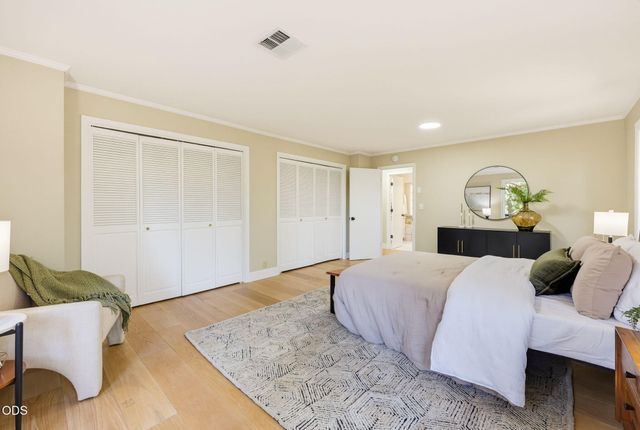 152 Strawberry Lane, Ashland, OR 97520