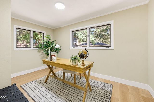152 Strawberry Lane, Ashland, OR 97520
