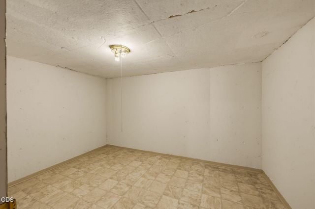 152 Strawberry Lane, Ashland, OR 97520