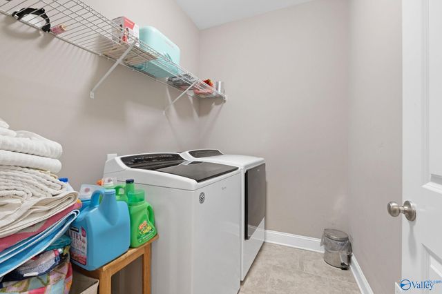 508 Foxridge Drive SW, Hartselle, AL 35640