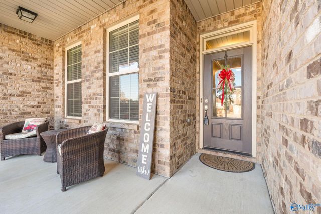 508 Foxridge Drive SW, Hartselle, AL 35640