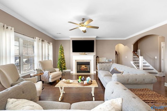 508 Foxridge Drive SW, Hartselle, AL 35640