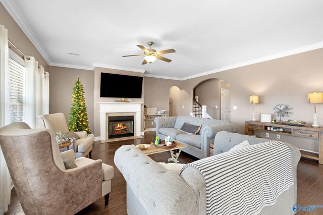 508 Foxridge Drive SW, Hartselle, AL 35640