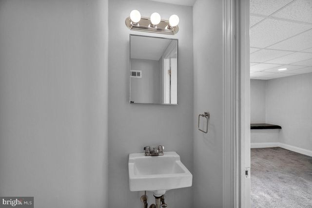 3109 FAIRFIELD ST, Philadelphia, PA 19136